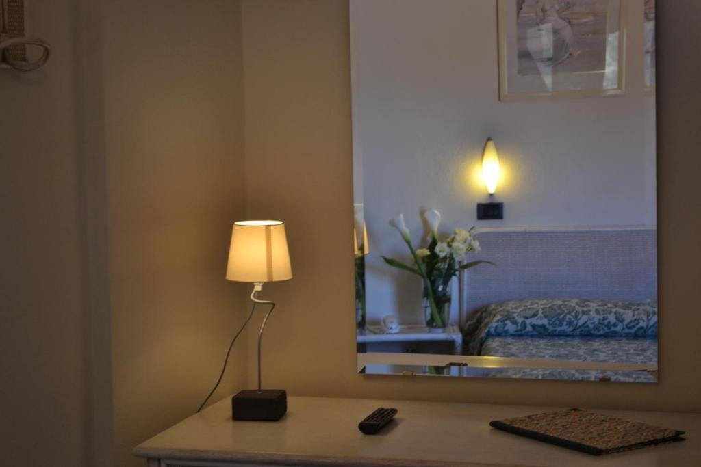 Hotel Danila Portoferraio Phòng bức ảnh
